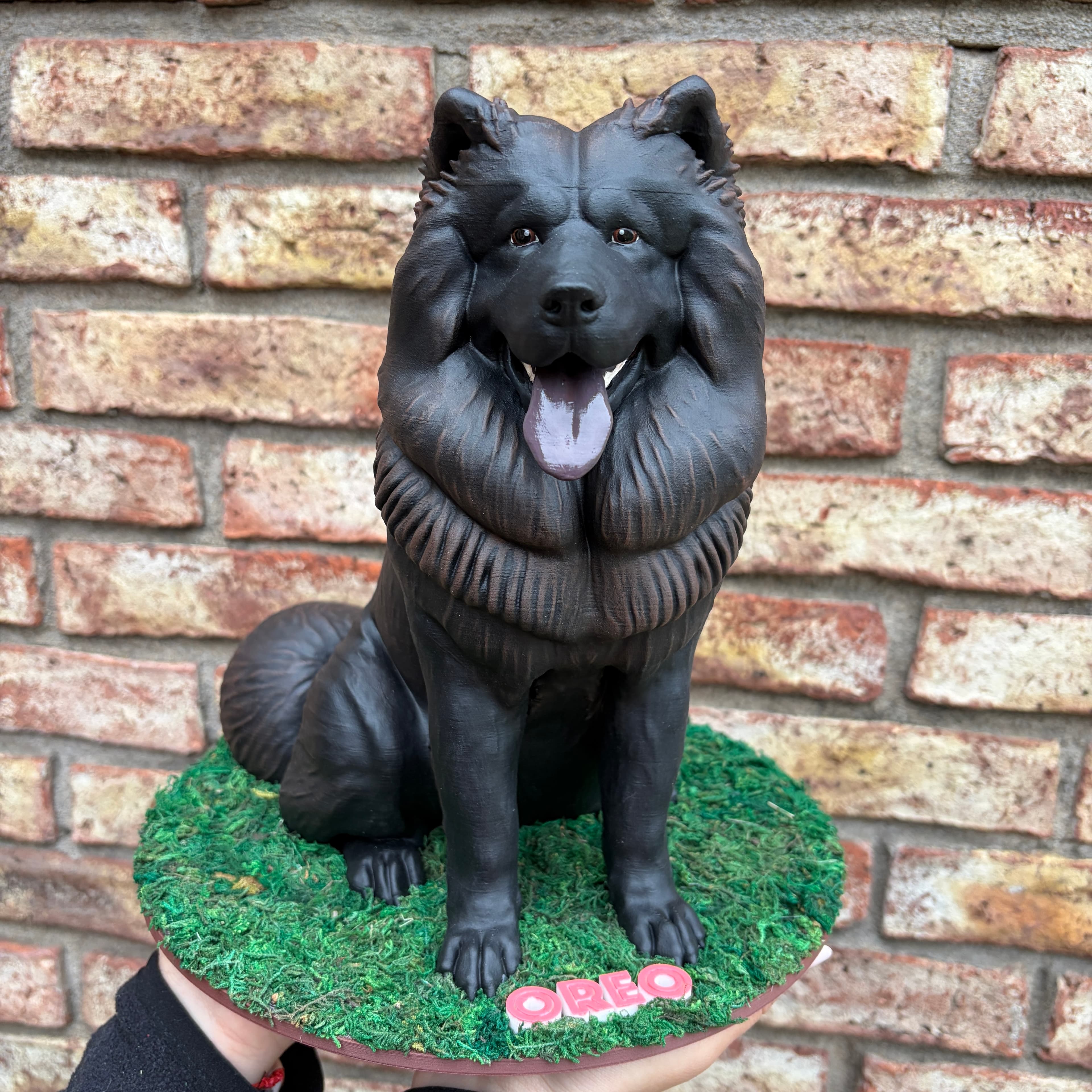 Figura 3D pintada a mano de Oreo, Chow chow